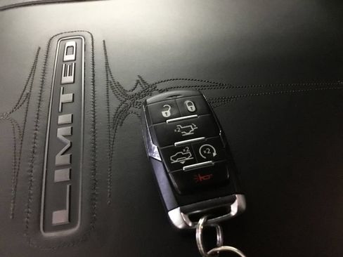 Used 2023 RAM 1500 Limited w/ Night Edition AWD/4WD image 9