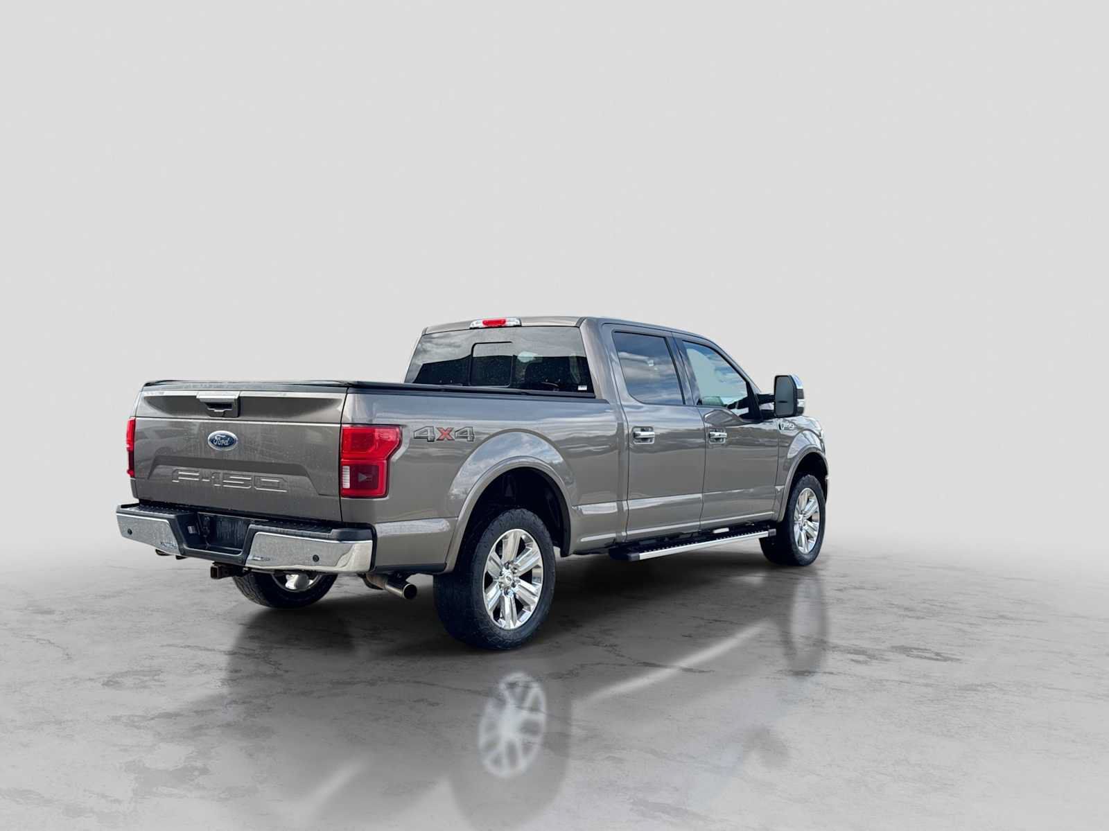 Used 2018 Ford F150 Lariat w/ Equipment Group 502A Luxury AWD/4WD image 5