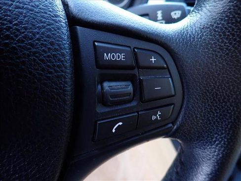 Used 2013 BMW 328i xDrive Sedan AWD/4WD image 18