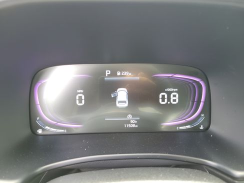 Certified 2025 Kia Soul LX w/ LX Technology Package FWD image 24