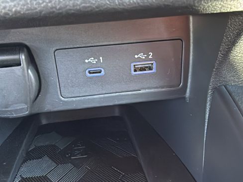Certified 2025 Nissan Versa SR w/ Trunk Package FWD image 16