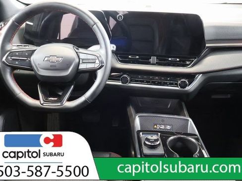 Used 2025 Chevrolet Equinox RS AWD/4WD image 14