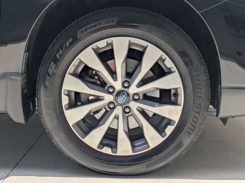 Used 2019 Subaru Outback 2.5i Touring AWD/4WD image 11