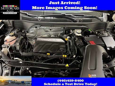 Used 2025 Chevrolet Trax RS FWD image 9