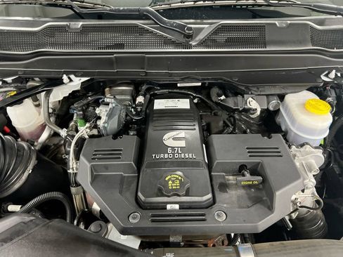 Used 2024 RAM 3500 Limited AWD/4WD image 21