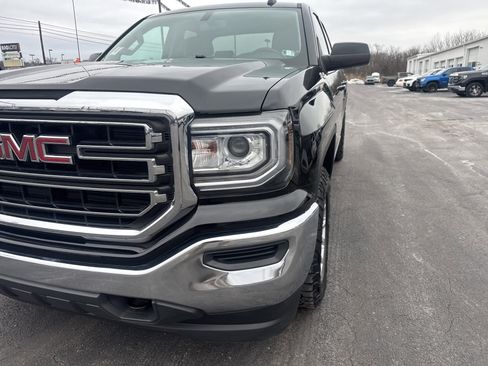 Used 2019 GMC Sierra 1500 SLE image 10