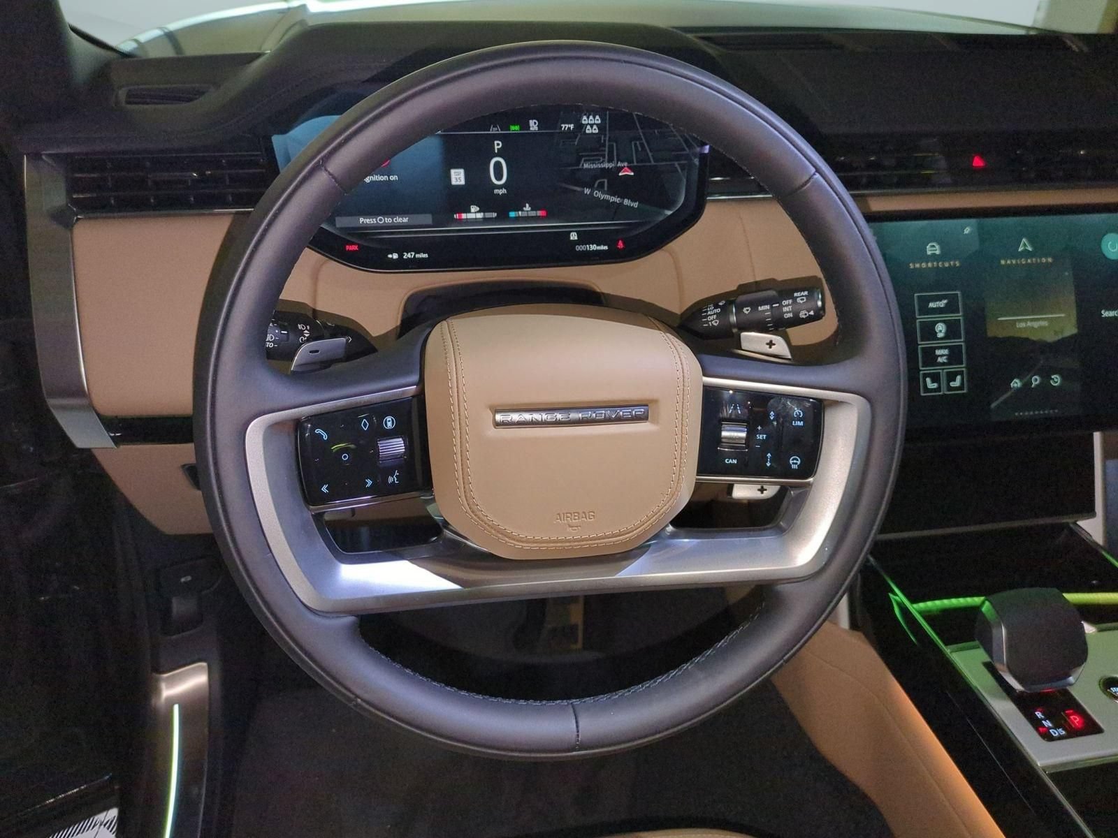 New 2026 Land Rover Range Rover Long Wheelbase SE AWD/4WD image 17