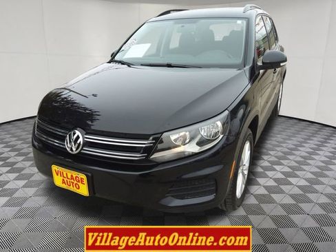 Used 2017 Volkswagen Tiguan S image 18