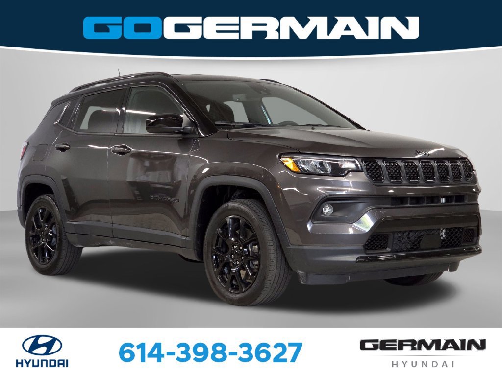 Used 2023 Jeep Compass Latitude w/ Convenience Group AWD/4WD image 4