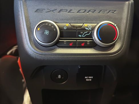 Used 2025 Ford Explorer ST image 14