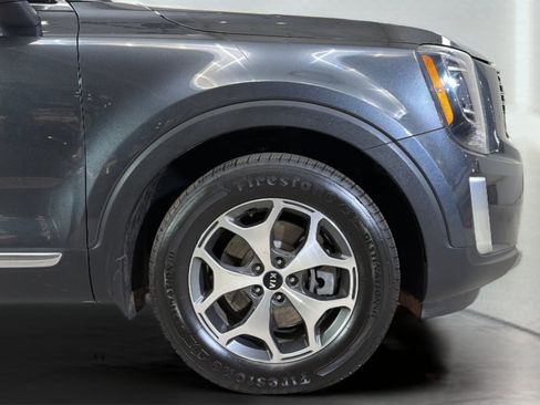 Used 2021 Kia Telluride EX w/ Towing Package FWD image 34