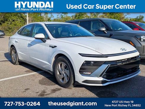 Used 2025 Hyundai Sonata SE image 4