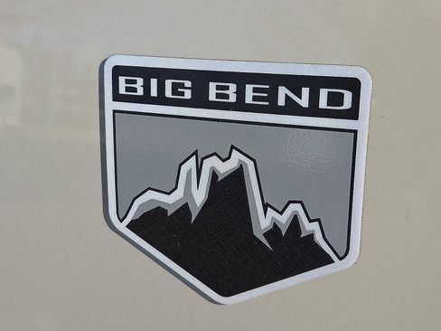 Certified 2025 Ford Bronco Big Bend image 9