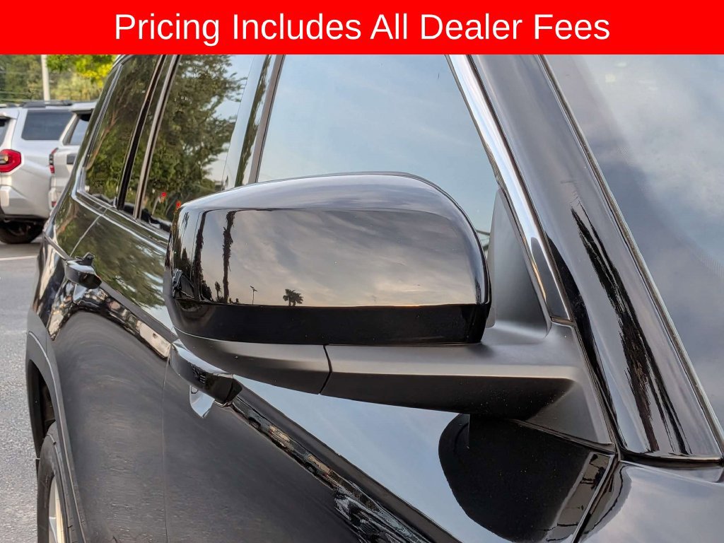 Used 2022 Jeep Grand Cherokee L Laredo w/ Luxury Tech Group I AWD/4WD image 12