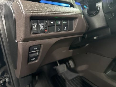Used 2019 Honda Odyssey Elite image 26