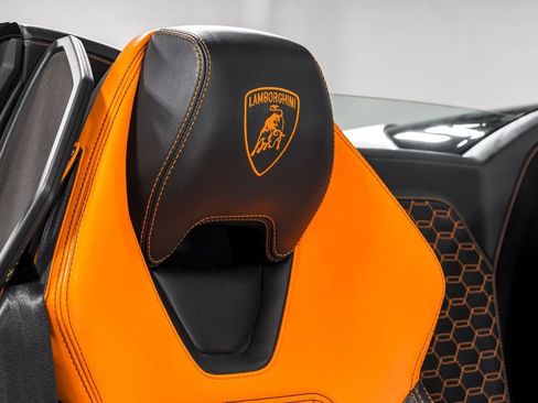 Used 2017 Lamborghini Huracan LP 580-2 RWD image 33