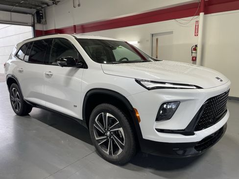 New 2026 Buick Enclave Sport Touring image 3