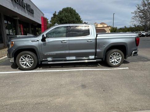 Used 2021 GMC Sierra 1500 SLT w/ SLT Premium Package AWD/4WD image 4