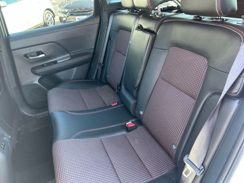Used 2025 Nissan Kicks SR w/ SR Premium Package AWD/4WD image 23