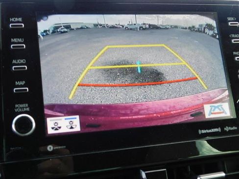 Used 2022 Toyota Camry XLE FWD image 12