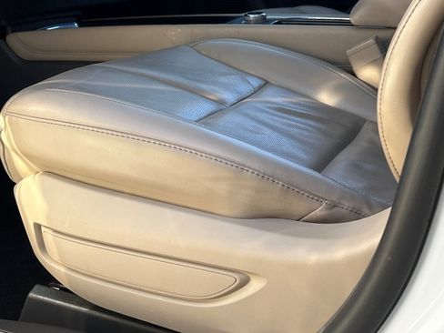 Used 2022 Lincoln Corsair Standard Sport Utility w/ Premium Package image 21