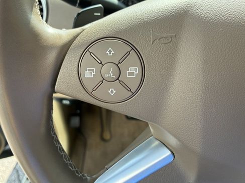 Used 2011 Mercedes-Benz ML 350 4MATIC image 14
