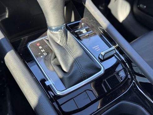 New 2025 Jeep Compass Latitude w/ Sun & Sound Group image 22