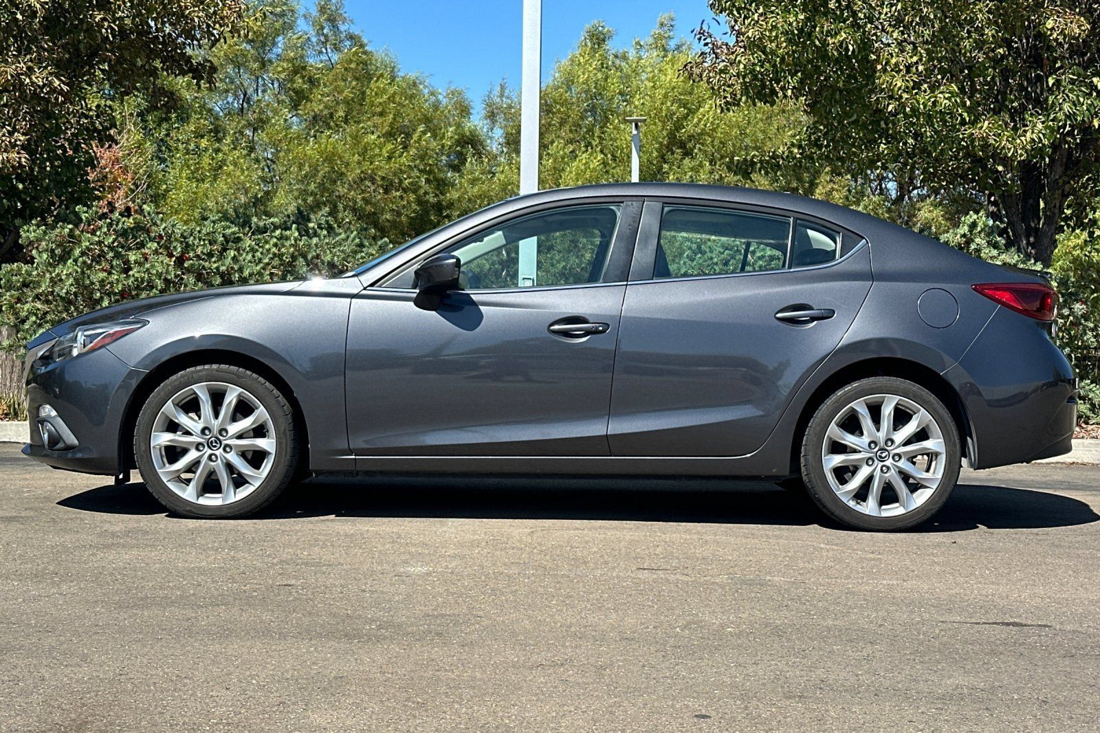 Used 2014 MAZDA MAZDA3 s Grand Touring FWD image 7