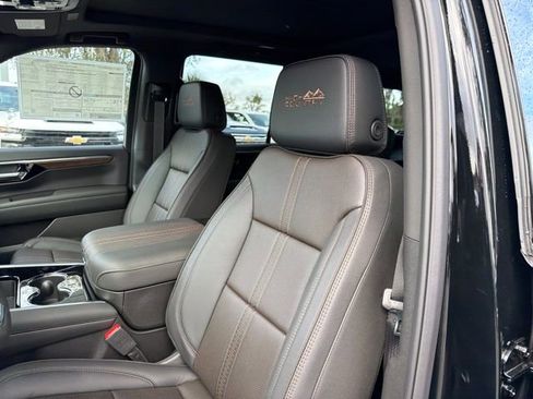 New 2026 Chevrolet Tahoe High Country image 23