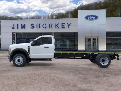 New 2026 Ford F600 4x4 Regular Cab Super Duty w/ XL Chrome Package image 3