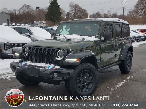 Used 2023 Jeep Wrangler Unlimited w/ Cold Weather Group image 30