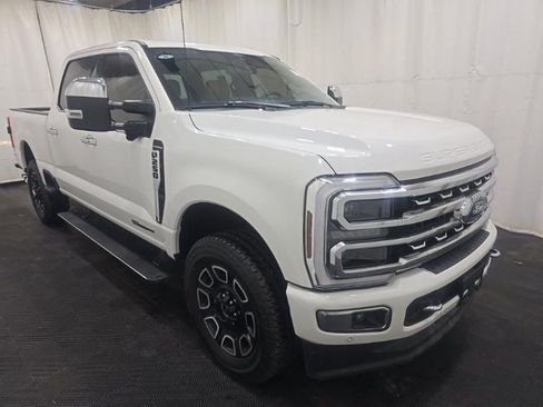 Used 2024 Ford F250 Platinum AWD/4WD image 3