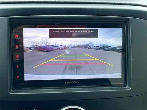 Used 2017 Kia Soul + image 13