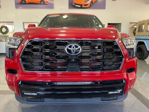 Used 2023 Toyota Sequoia Platinum image 7