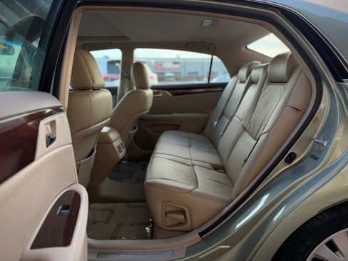 Used 2010 Toyota Avalon XLS image 17