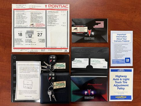 Used 2000 Pontiac Firebird Formula image 2