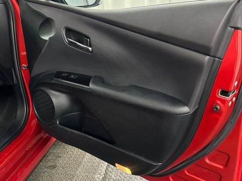 Used 2021 Toyota Prius Prime LE FWD image 28