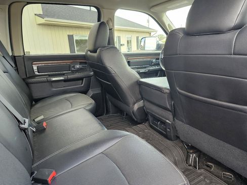 Used 2015 RAM 1500 Laramie w/ Convenience Group AWD/4WD image 30