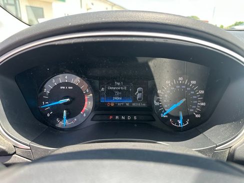 Used 2016 Ford Fusion SE w/ Equipment Group 201A AWD/4WD image 15