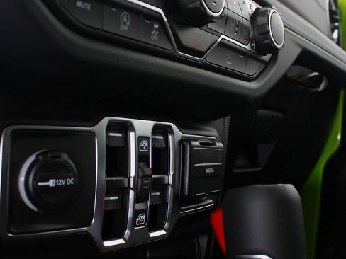 New 2026 Jeep Wrangler Unlimited Sahara w/ Technology Group image 31