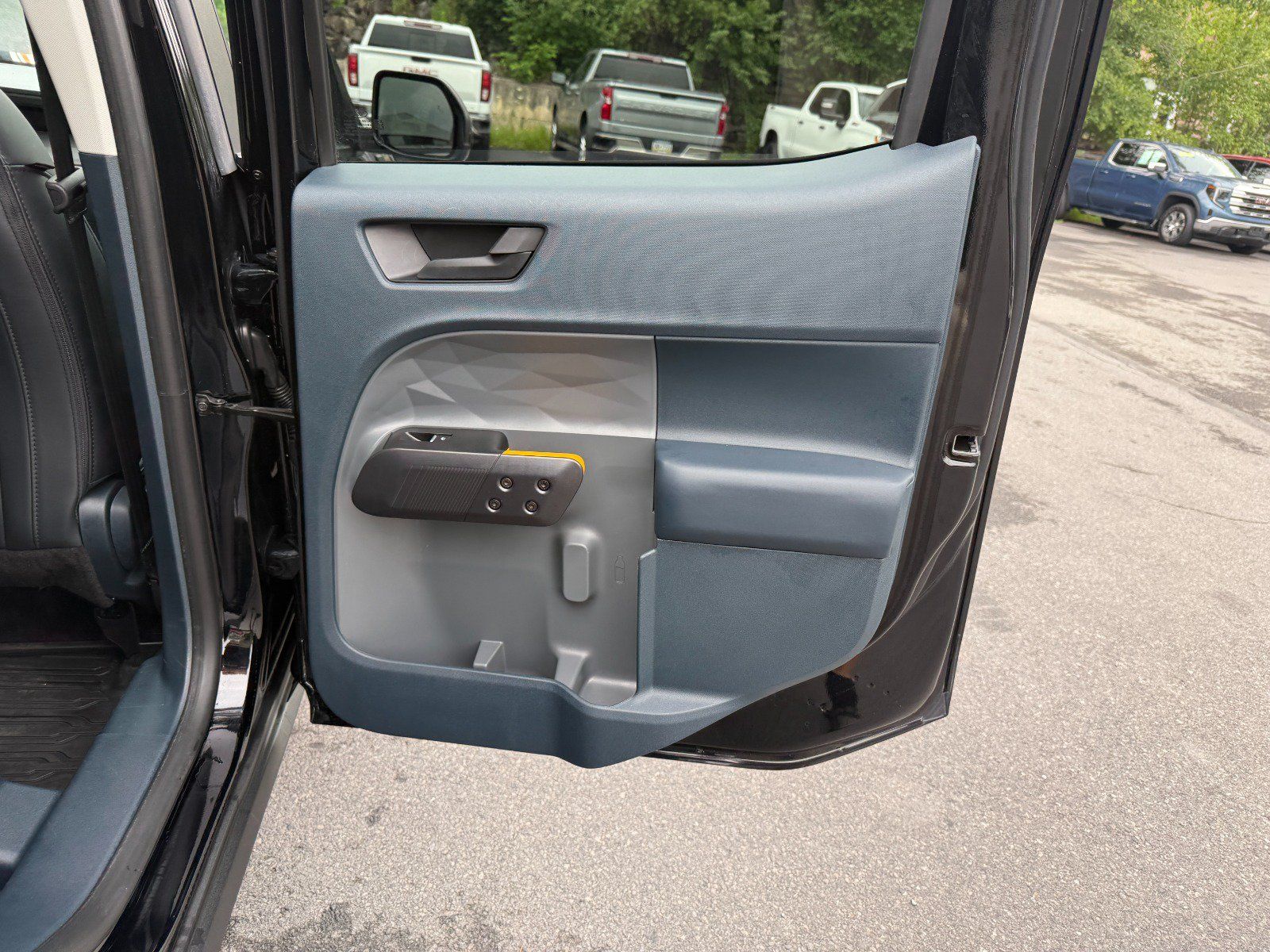 Used 2025 Ford Maverick Tremor AWD/4WD image 21