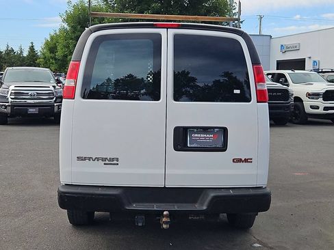 Used 2016 GMC Savana 2500 RWD image 6