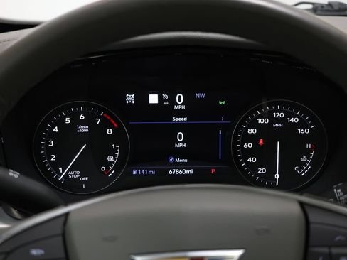 Used 2021 Cadillac XT5 Premium Luxury AWD/4WD image 18