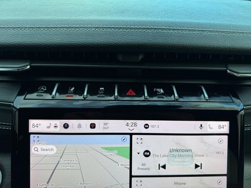 Used 2024 Jeep Grand Cherokee Limited w/ Luxury Tech Group II image 24