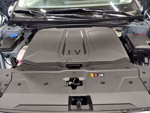 New 2026 Hyundai Ioniq 5 SEL image 8