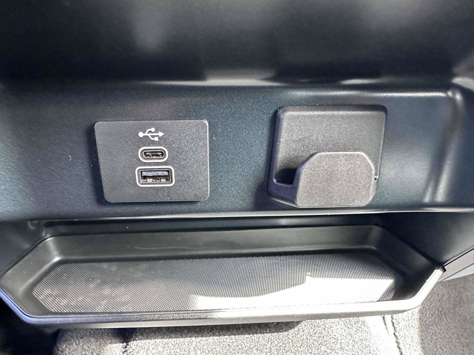 Used 2025 Ford F150 XLT w/ Equipment Group 301A Standard AWD/4WD image 26