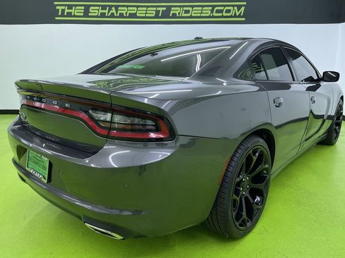 Used 2022 Dodge Charger SXT image 9