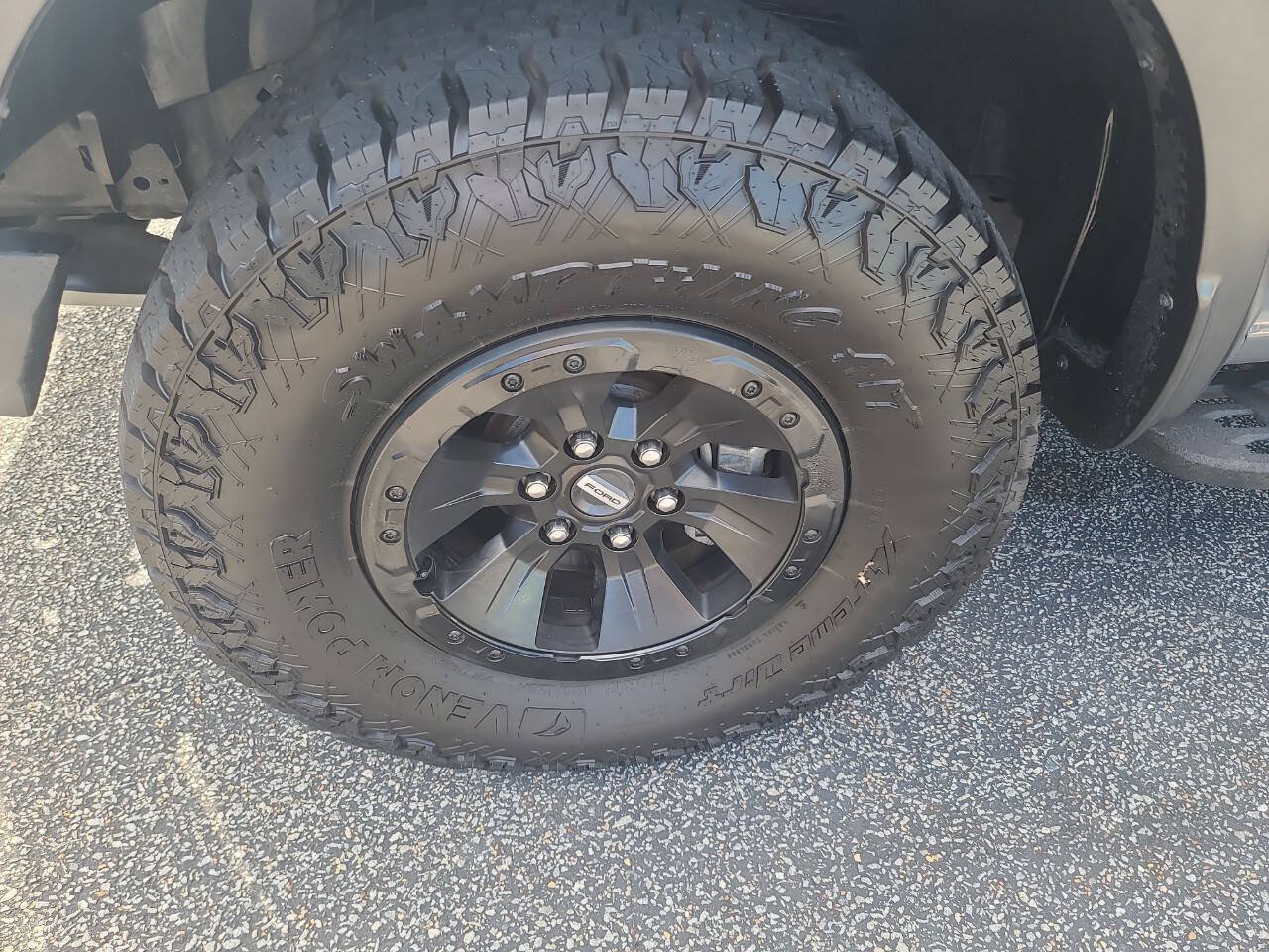 Used 2018 Ford F150 Raptor w/ Equipment Group 802A Luxury AWD/4WD image 14