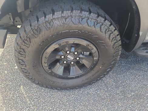 Used 2018 Ford F150 Raptor w/ Equipment Group 802A Luxury AWD/4WD image 14