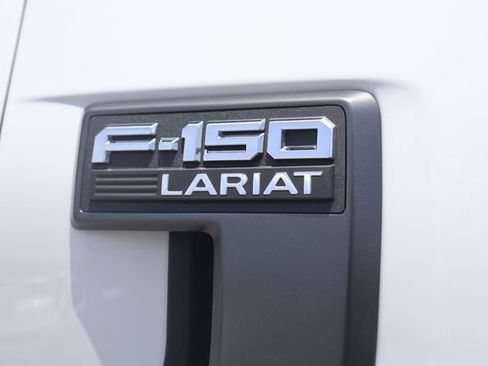 Used 2022 Ford F150 Lariat w/ Equipment Group 502A High AWD/4WD image 9